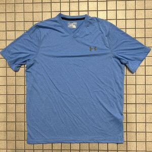 Men's Under Armour Threadborne Short Sleeve Shirt Blue Stripe, Size Medium VNeck